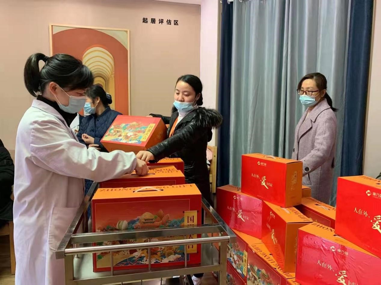疫情下，康乃馨里的别样春节(图4)